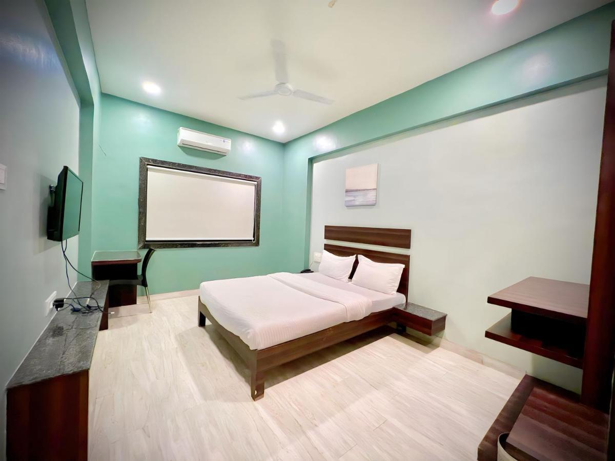 Hotel Rahul Regency, Aurangabad Zewnętrze zdjęcie
