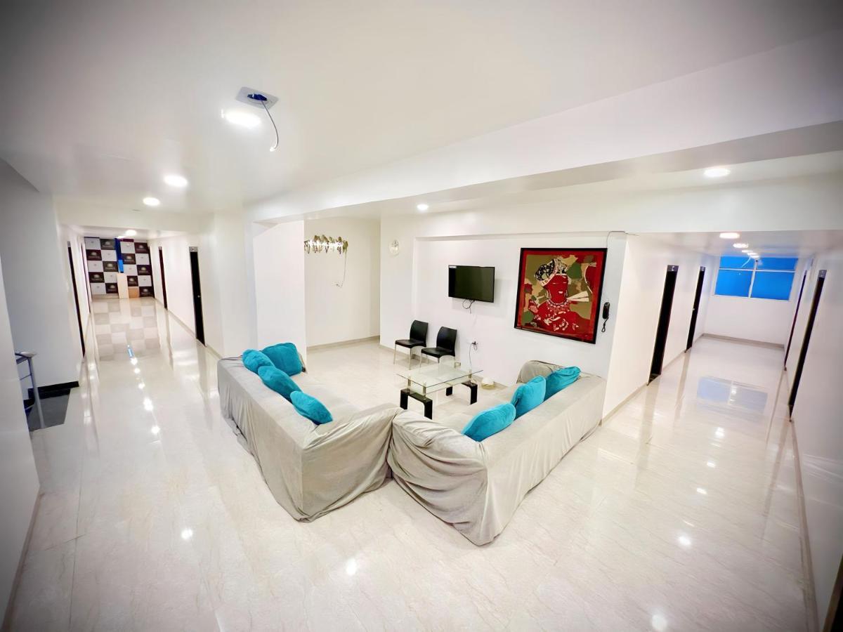 Hotel Rahul Regency, Aurangabad Zewnętrze zdjęcie